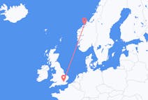 Flyreiser fra Kristiansund, Norge til London, England