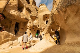 Red (North) Tour with Goreme Open Air Museum Ticket 