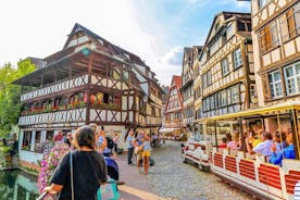 Esclusivo tour privato attraverso l'architettura di Strasburgo guidato da un locale