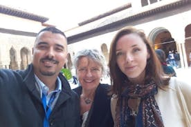 Excursión privada a la Alhambra y los Jardines del Generalife con salida desde Málaga