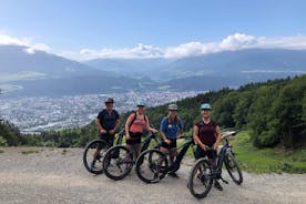 Visite d'une demi-journée d'Innsbruck City et Mountain eBike