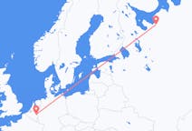 Fly fra Arkhangelsk til Maastricht