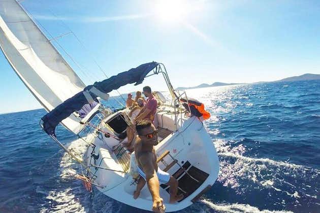Excursion guidée en bateau d'une journée à Asinara avec prise en charge en van et déjeuner