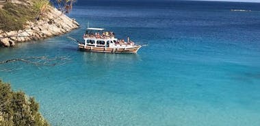 Viaje diario en barco a la hermosa isla de Orak