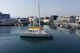 Croisière en catamaran en famille d'une journée depuis Limassol avec déjeuner
