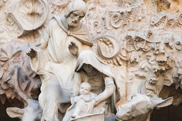 Barcelona. Online Tour to Sagrada Familia with Expert local Guide
