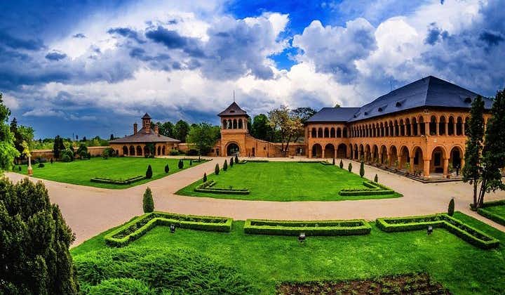Bucharest surroundings: Snagov Monastery and Mogosoaia Palace