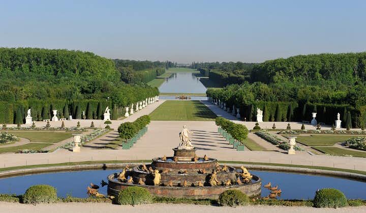 Tour guidato della Reggia di Versailles con opzione spettacolo dei giardini da Parigi