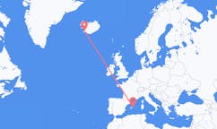 航班从西班牙梅诺卡岛市到雷克雅维克市，冰岛塞尔