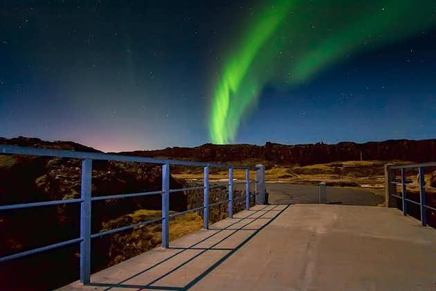 Tour premium de la aurora boreal desde Reikiavik
