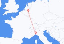 Flug frá Maastricht, Hollandi til Genúa, Ítalíu