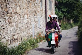 Firenzen Vespa Tour: Toscanan kukkulat ja italialainen keittiö