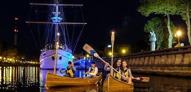 City tour noturno de canoa em Klaipeda