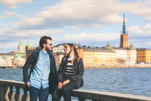 Estocolmo: visita turística privada y degustación de comida con locales