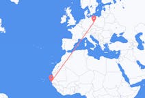 Flug frá Dakar, Senegal til Zielona Góra, Póllandi