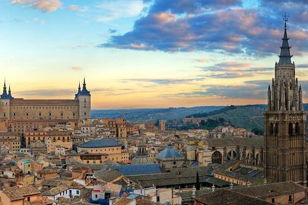 Visita privada de Toledo desde Madrid (con visita al Palacio Real de Madrid incluida)