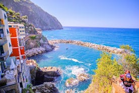 Cinque Terre hiking tour from La Spezia port