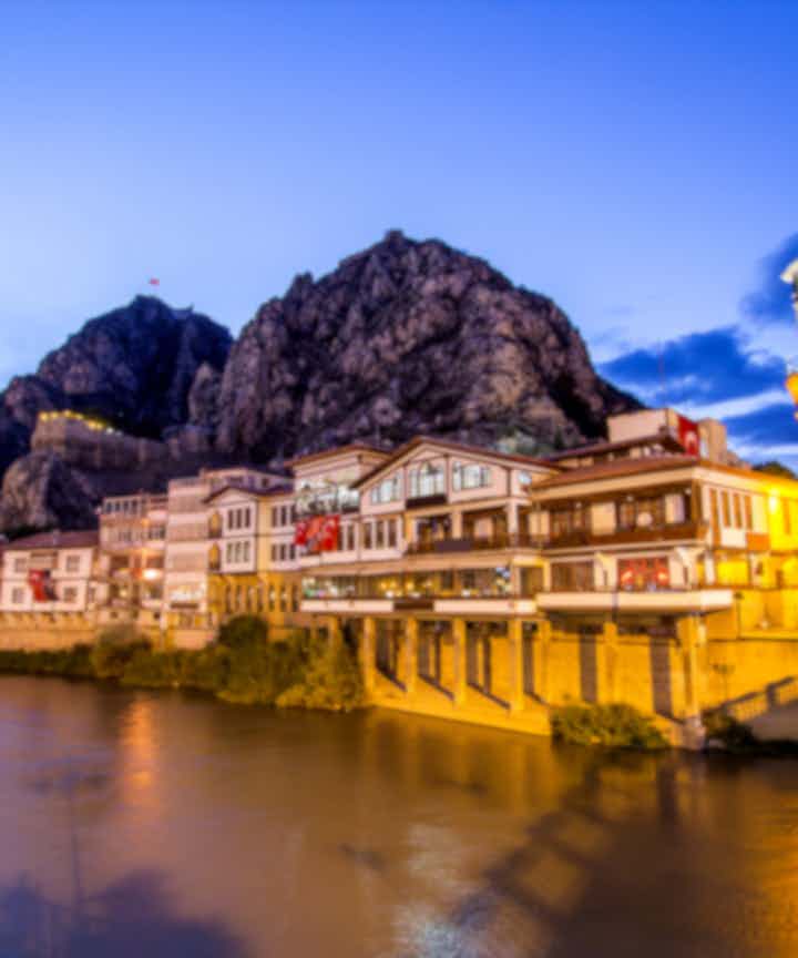 Flights from the city of Molde to the city of Amasya