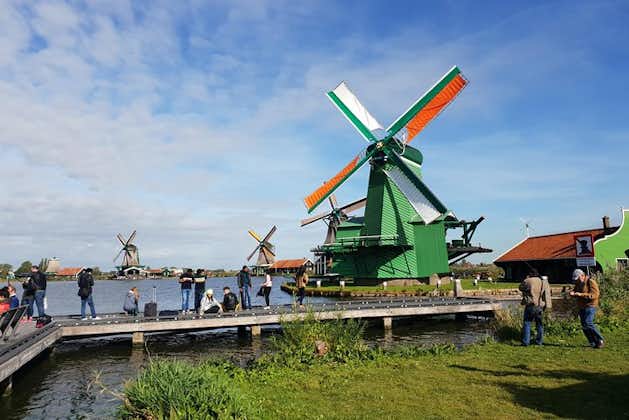 阿姆斯特丹出发的桑斯安斯风车村和福伦丹小团游（7 人）
