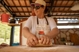 Lezione di cottura delle torte fillo alla Micro Farm di Lefkada
