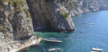 Crociera di una giornata per piccolo gruppo della costa amalfitana da Positano