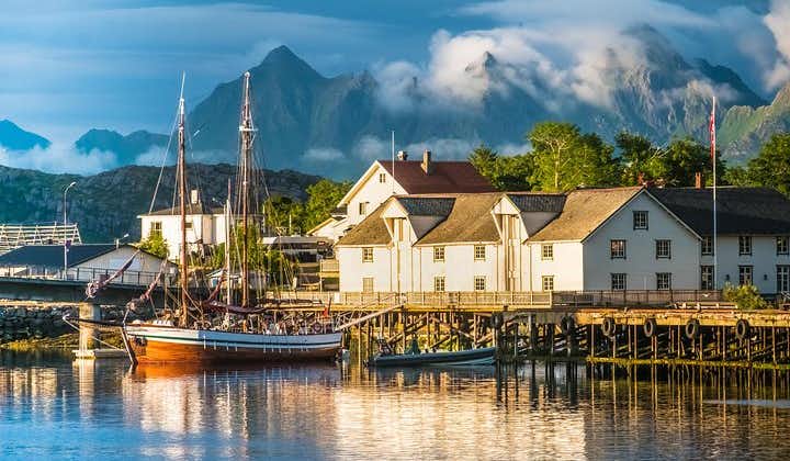 Summer Full-Day Guided Tour of the Lofoten Islands