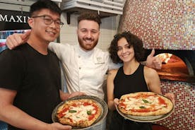 Una fetta di Napoli: pizza, vini e cene private sul tetto