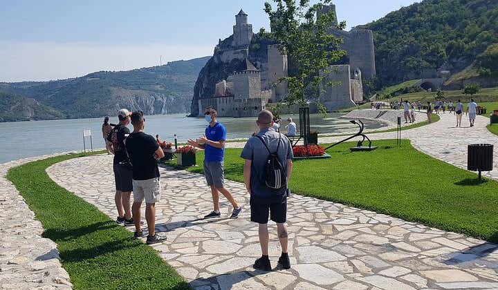 Le long du Danube: excursion d'une journée à la forteresse de Golubac et aux gorges de la porte de fer au départ de Belgrade
