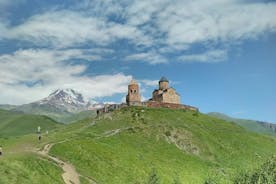 Privat dagstur til Gudauri og Kazbegi fra Tbilisi via Jvari og Mtskheta
