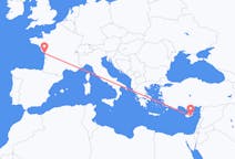 Flüge von Larnaka, Zypern nach La Rochelle, Frankreich