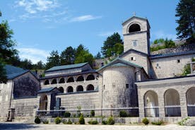 Montenegros stora klostertur: Cetinje kloster - Ostrog - Moraca kloster