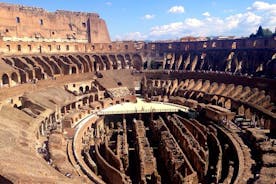 콜로세움 지하 및 고대 로마 세미 프라이빗 투어 MAX 6 PEOPLE GUARANTEED