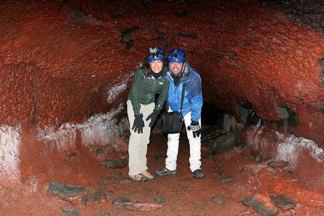 史费拉熔岩隧道探洞和浮潜免费照片