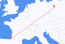 Flyg från Poznań, Polen till Biarritz, Frankrike
