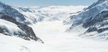 Jungfraujoch来自因特拉肯的欧洲一日游