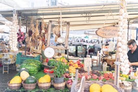 Cesarine: Markedstur i små grupper og matlagingskurs i Alberobello