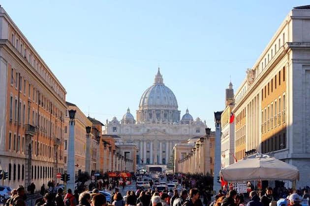 Roma i dag: Vatikanet og store torg og fontener - Small Group Tour