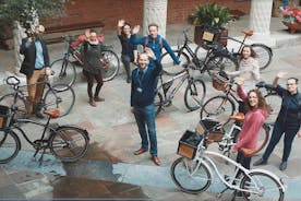 Krakow Bike Tour 3-timers privat tur med lokalhistoriker PhD