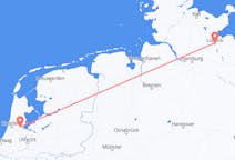 Flyreiser fra Lubeck, Tyskland til Amsterdam, Nederland