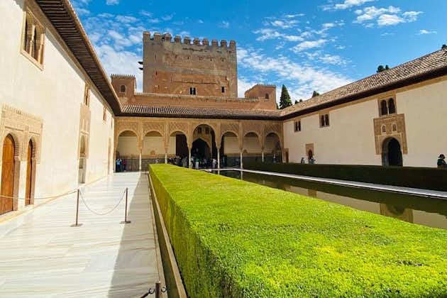 Alhambra-dagstur med valgfrie Nazaries-palasser fra Malaga