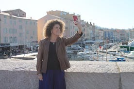Från BB till Emily i Paris: skönheternas rundtur i Saint Tropez