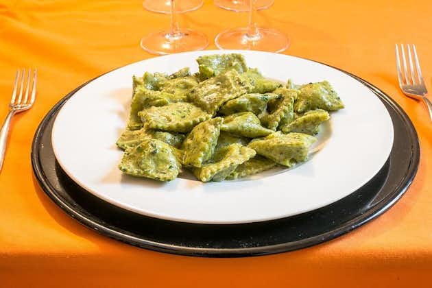 与意大利家庭共进午餐或晚餐，并烹饪演示和美酒-拉帕洛