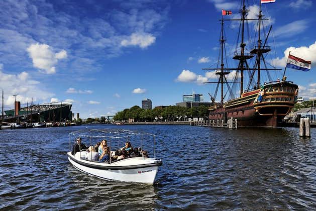 アムステルダムの小さな運河のプライベートファミリーツアー