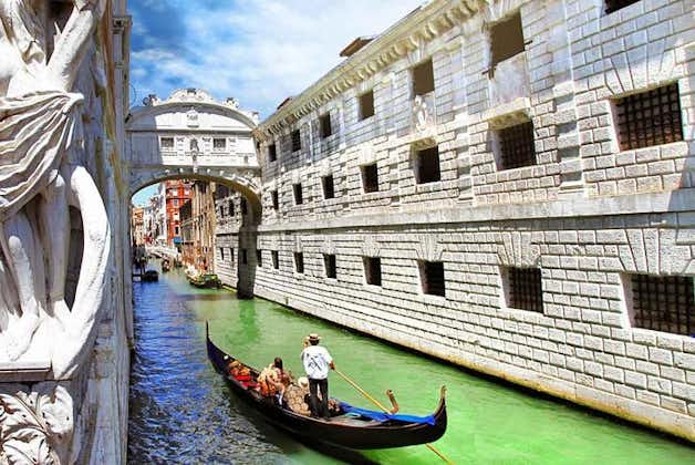 Combo de Venecia: Palacio de Doge y paseo en góndola