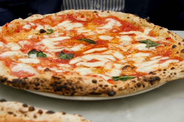 Privat pizza og Tiramisu-klasse hjemme hos en Cesarina med prøvesmagning i Asti