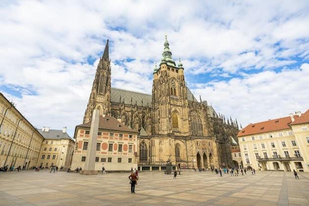 Billet coupe-file : visite des intérieurs du château de Prague avec un guide local