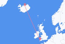 Lennot Akureyristä, Islanti Newquayhin, Englanti