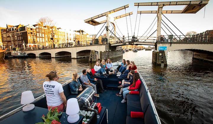 Amsterdam Canal Cruise With Live Guide and Unlimited Drinks