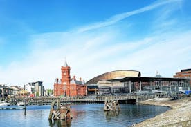 Sightseeing Tour Cardiff Bay and Vale of Glamorgan Full-Day Driver Guided 