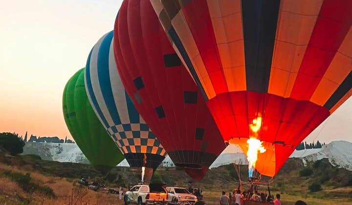 Luftballonflyvning i Pamukkale